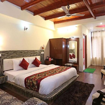Goroomgo Moon Nainital Near Naini Lake - Parking & Lift Facilities -Hygiene And Spacious Room - Best Seller Extérieur photo