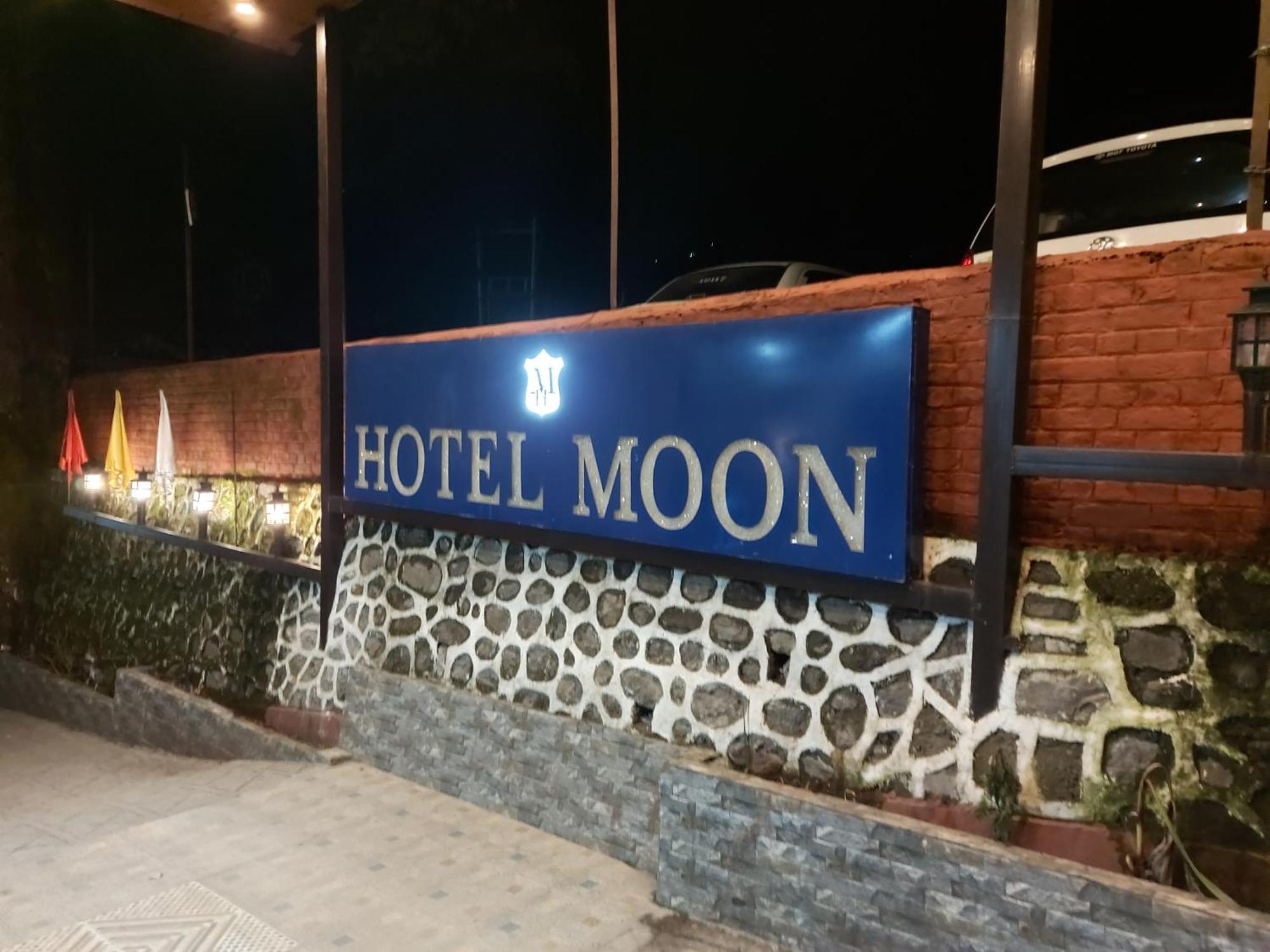 Goroomgo Moon Nainital Near Naini Lake - Parking & Lift Facilities -Hygiene And Spacious Room - Best Seller Extérieur photo
