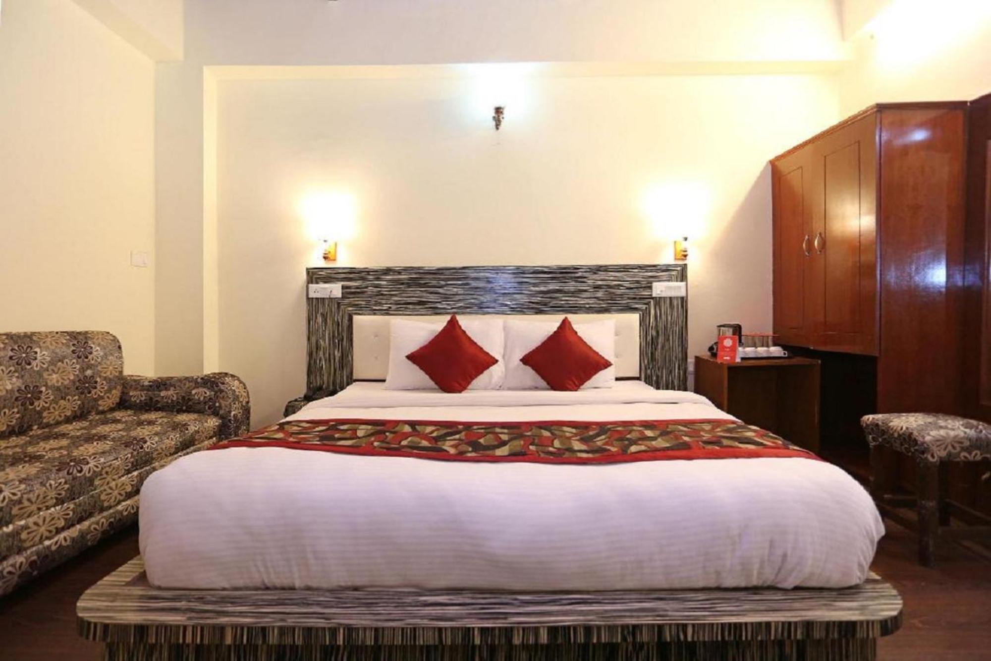 Goroomgo Moon Nainital Near Naini Lake - Parking & Lift Facilities -Hygiene And Spacious Room - Best Seller Extérieur photo