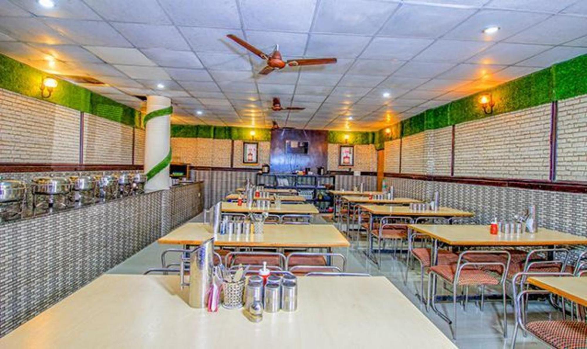 Goroomgo Moon Nainital Near Naini Lake - Parking & Lift Facilities -Hygiene And Spacious Room - Best Seller Extérieur photo